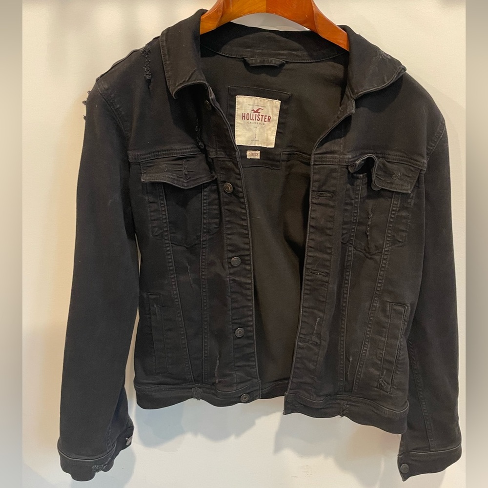Hollister Men’s Black distressed Jean Jacket